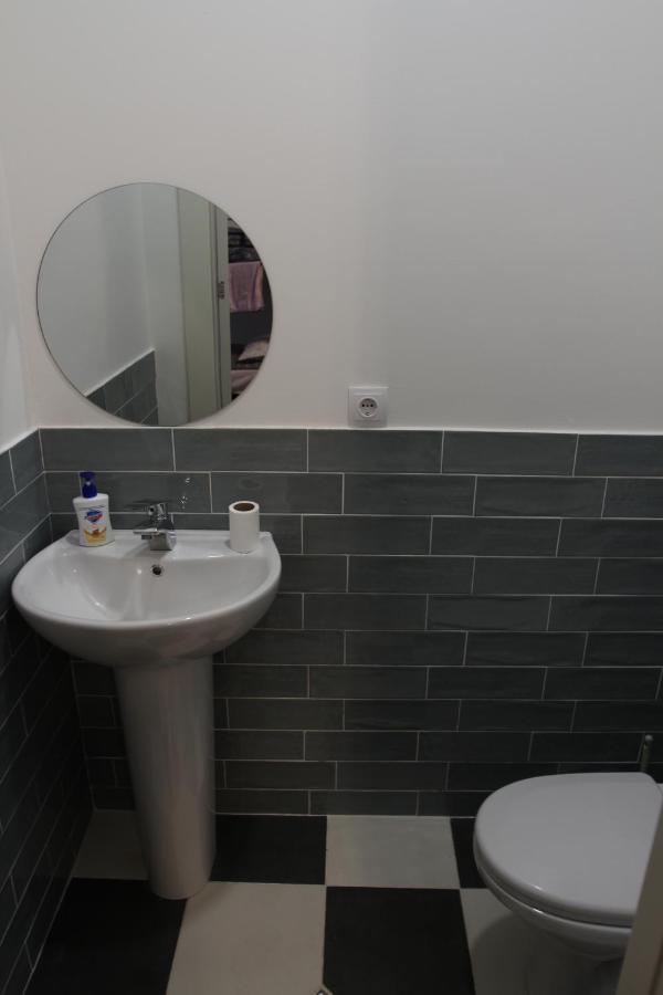 Guest House Third Floor Tbilisi ภายนอก รูปภาพ