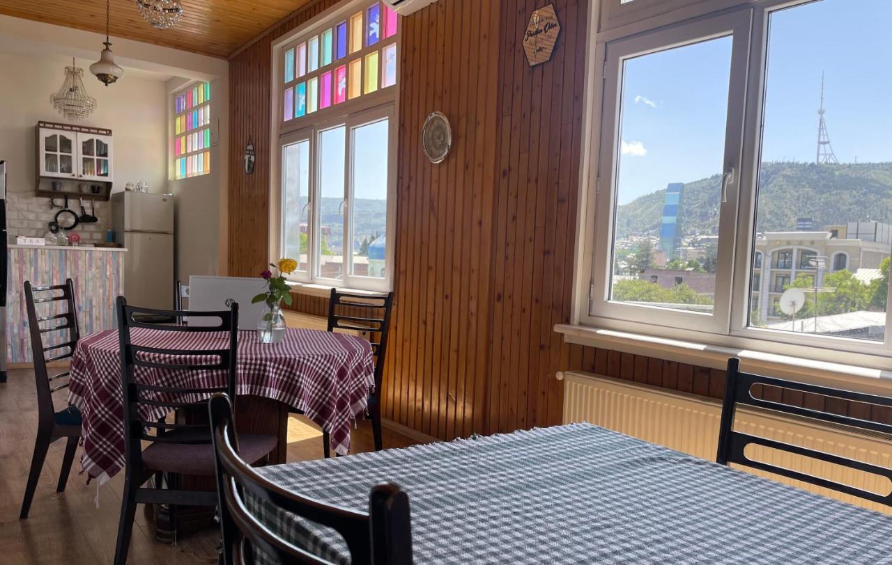 Guest House Third Floor Tbilisi ภายนอก รูปภาพ