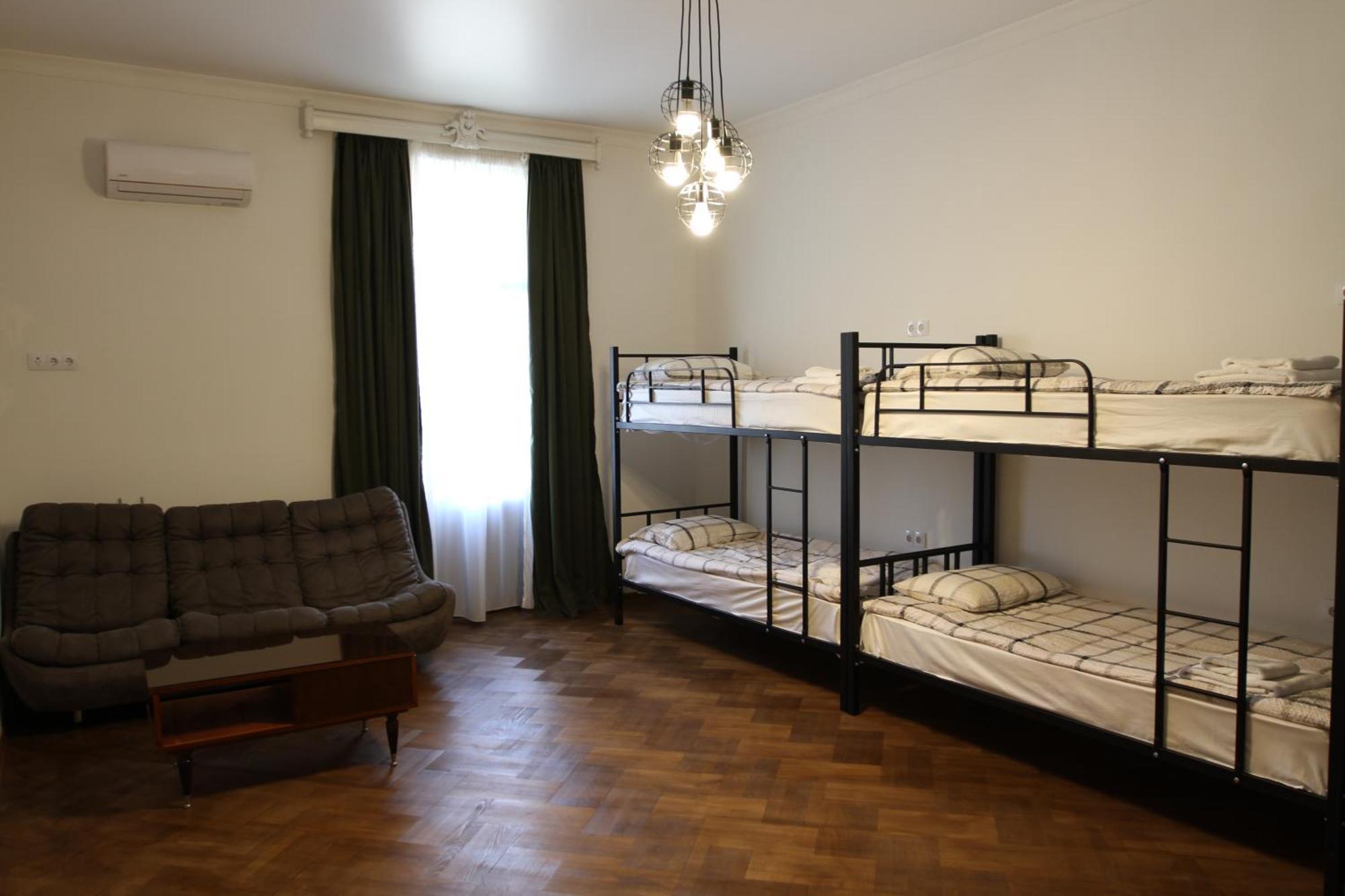 Guest House Third Floor Tbilisi ภายนอก รูปภาพ