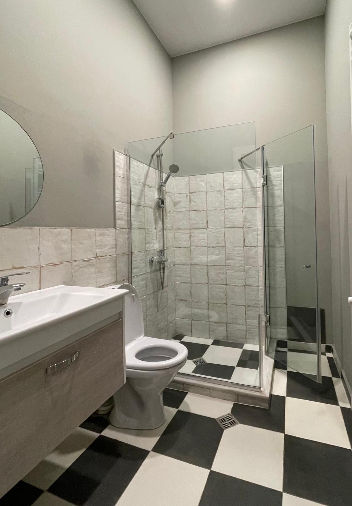 Guest House Third Floor Tbilisi ภายนอก รูปภาพ