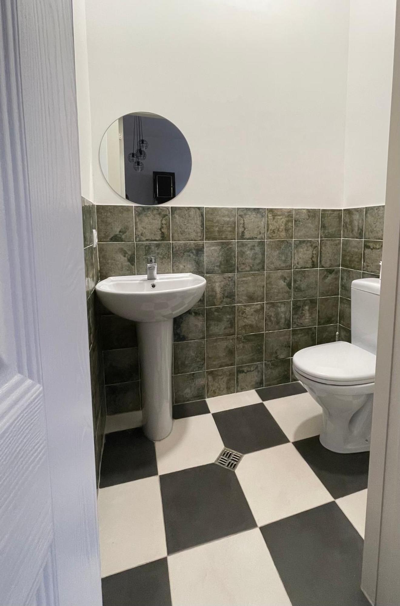 Guest House Third Floor Tbilisi ภายนอก รูปภาพ