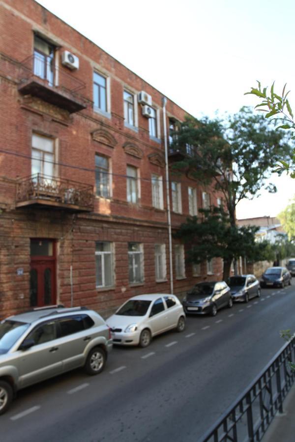 Guest House Third Floor Tbilisi ภายนอก รูปภาพ